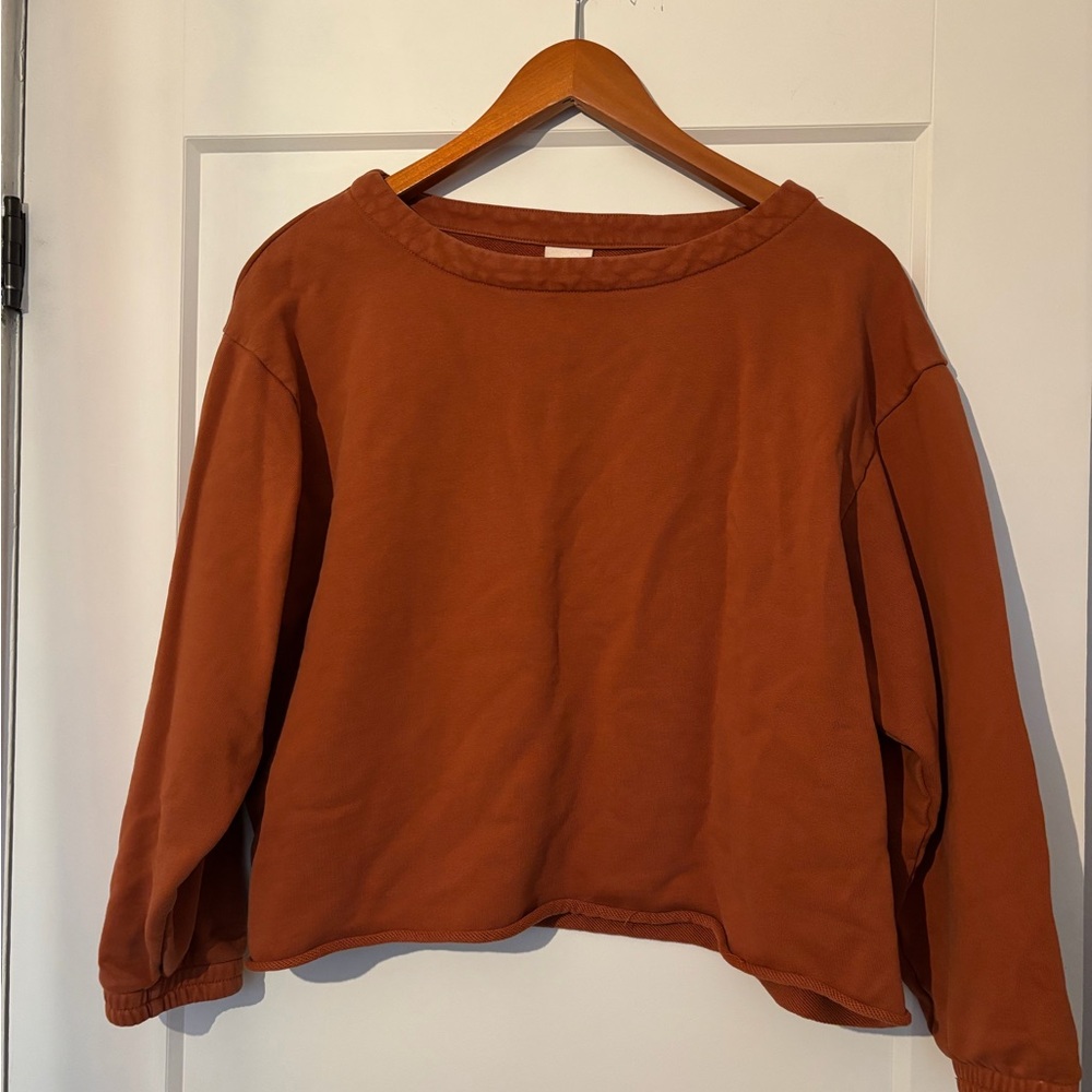 Women's soft focus crew neck